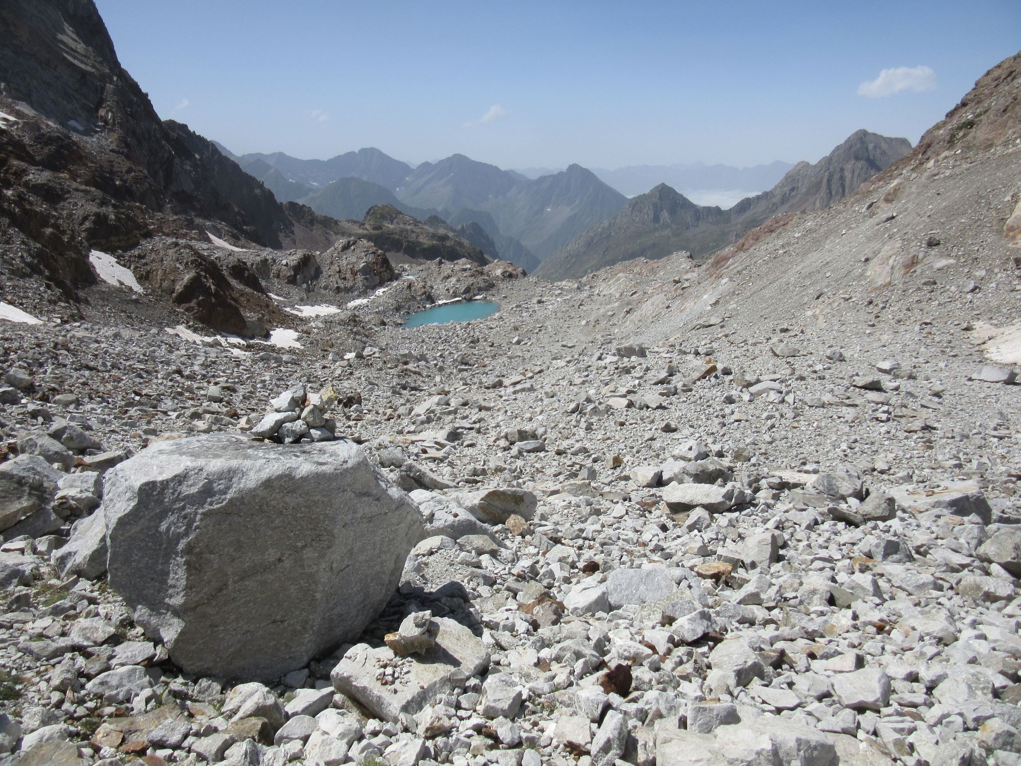 View ahead westwards from Col des Gourgs-Blancs.