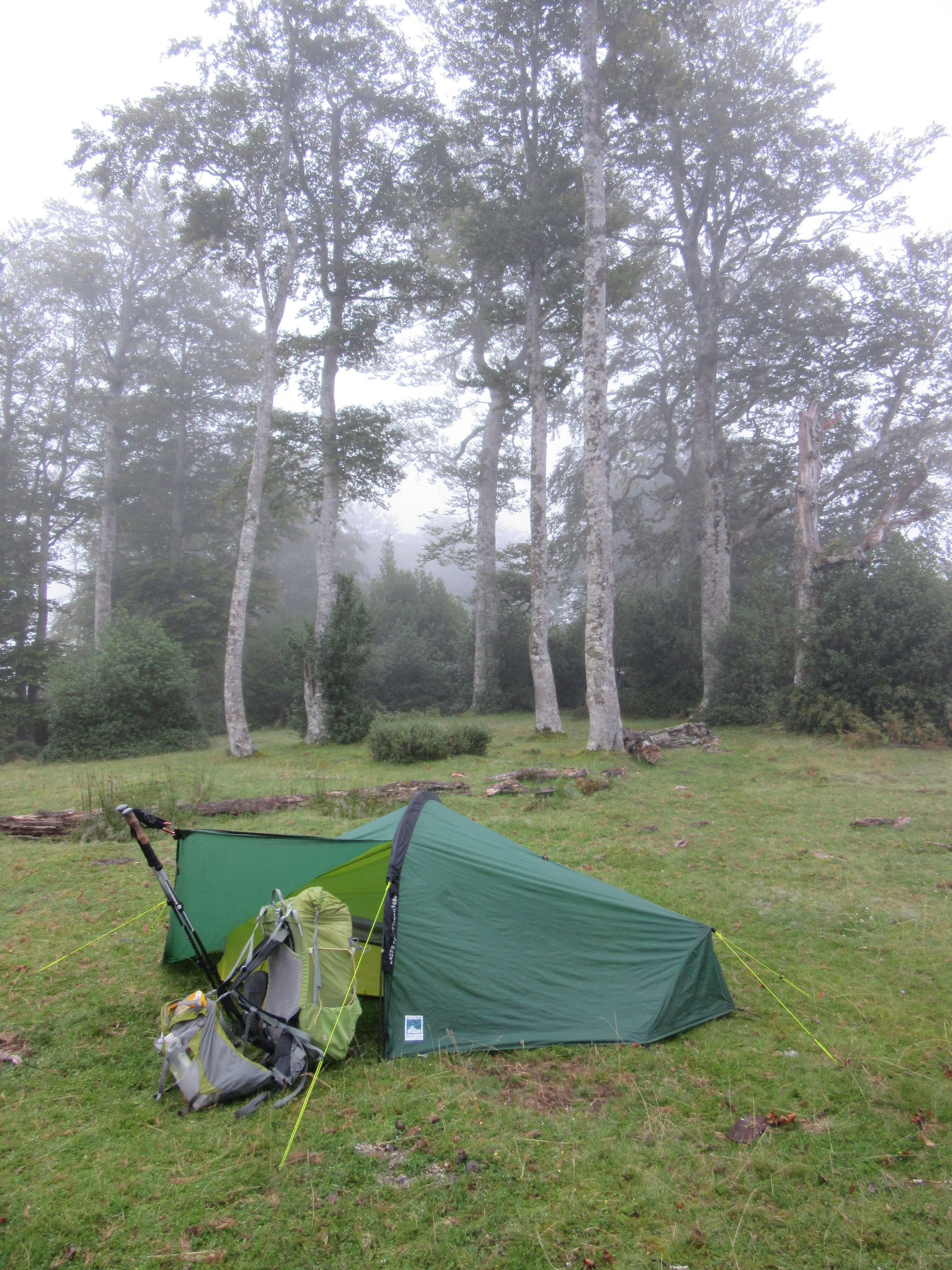 Camped in the rain on the Crete de Heguichouria.